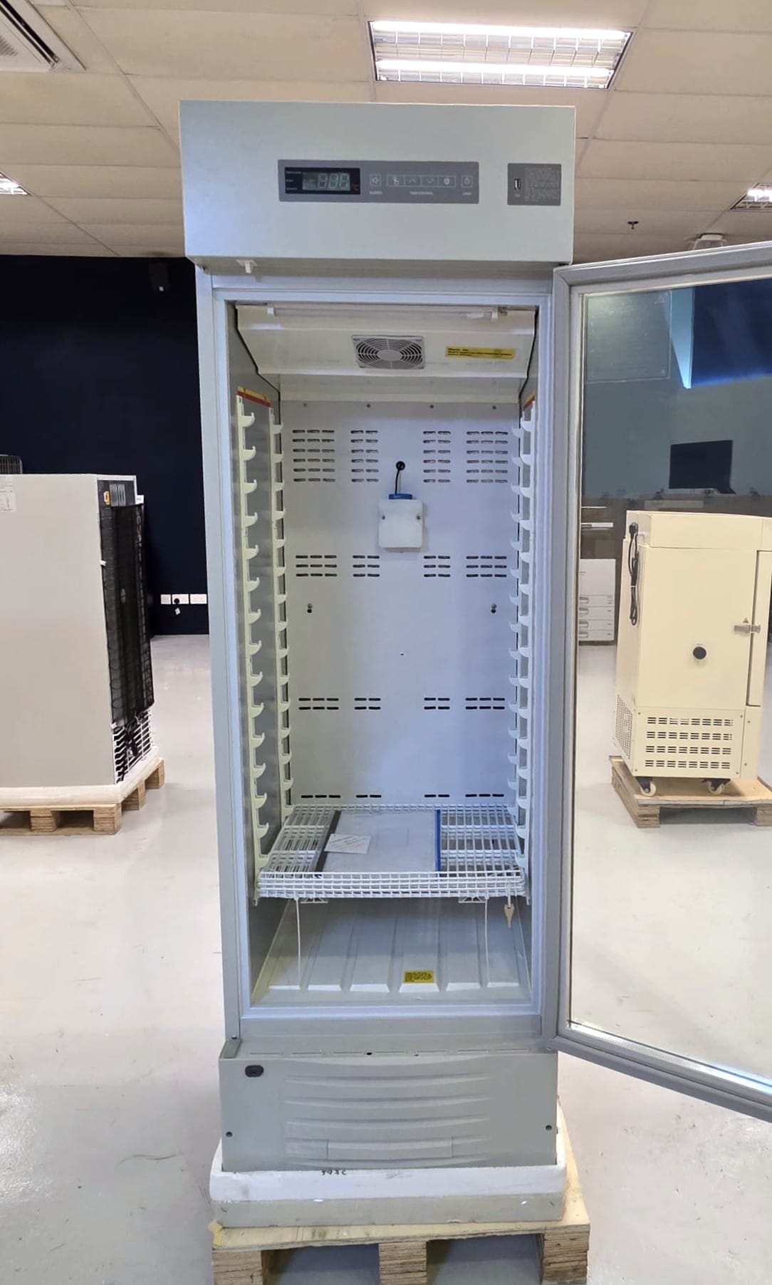 BIOBASE BPR-5V238 LAB REFRIGERATOR image 2