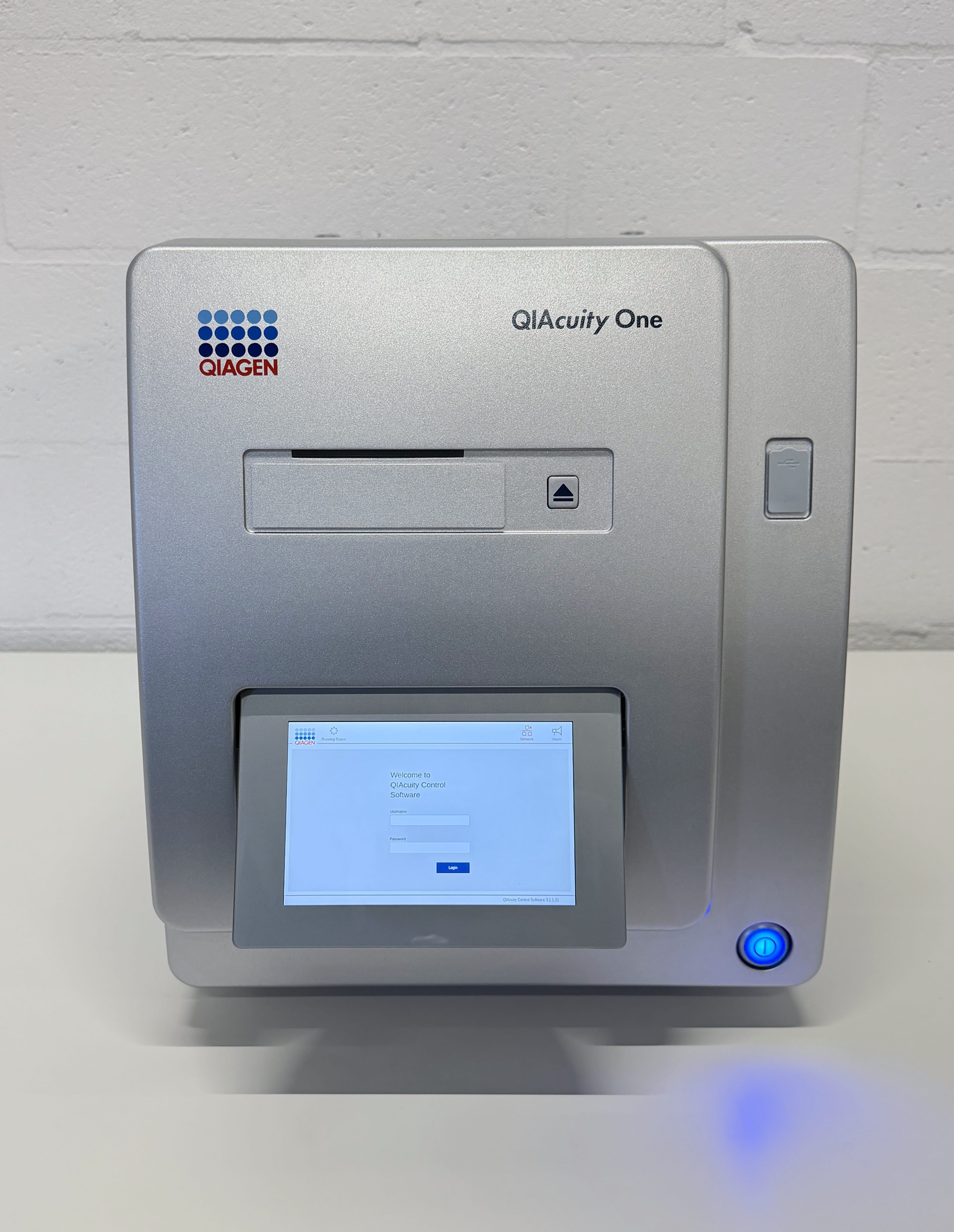 QIAGEN QIAcuity One 5plex Digital PCR System image 1