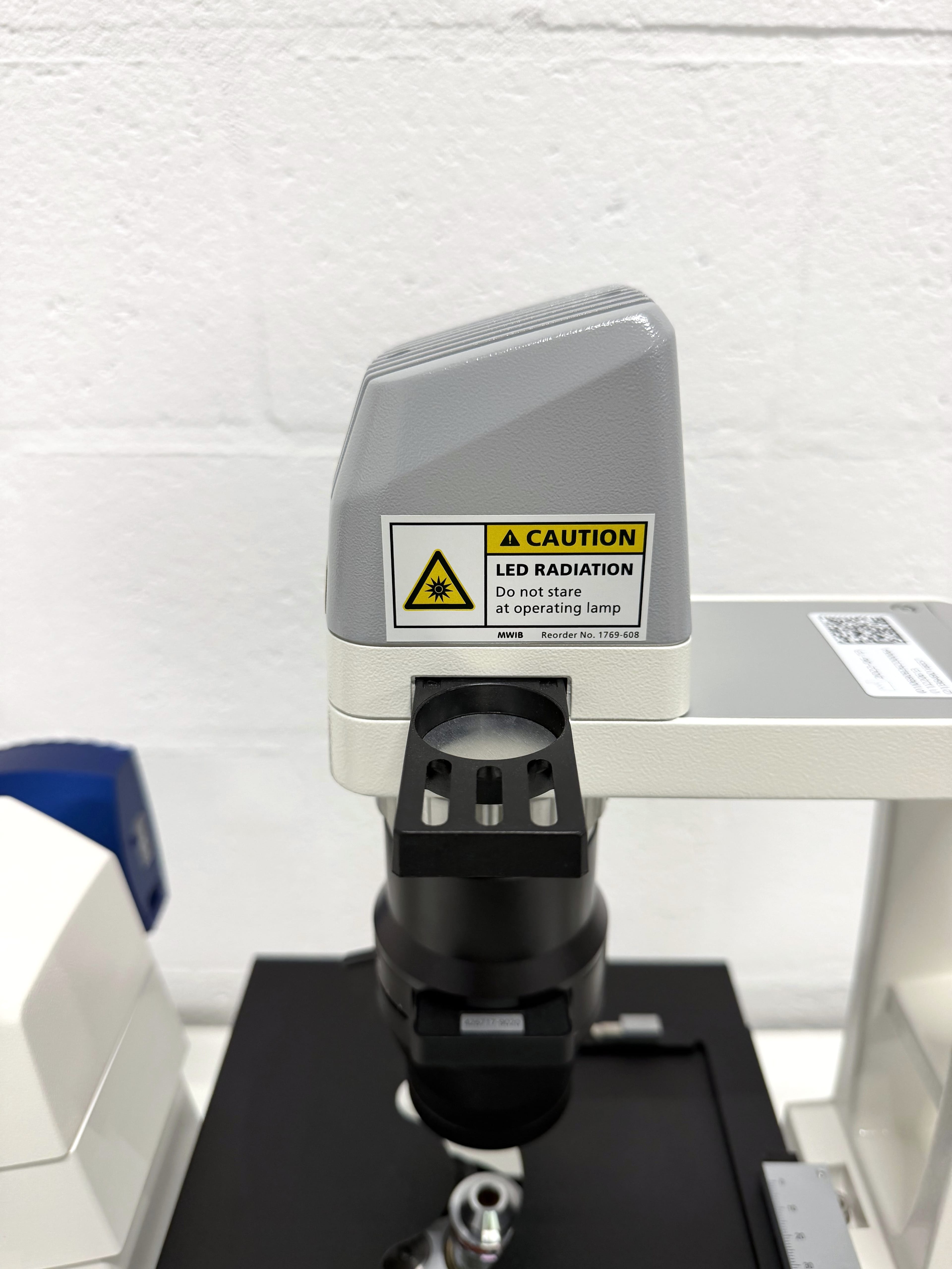 ZEISS Axio Vert.A1 Fluorescence Microscope image 7