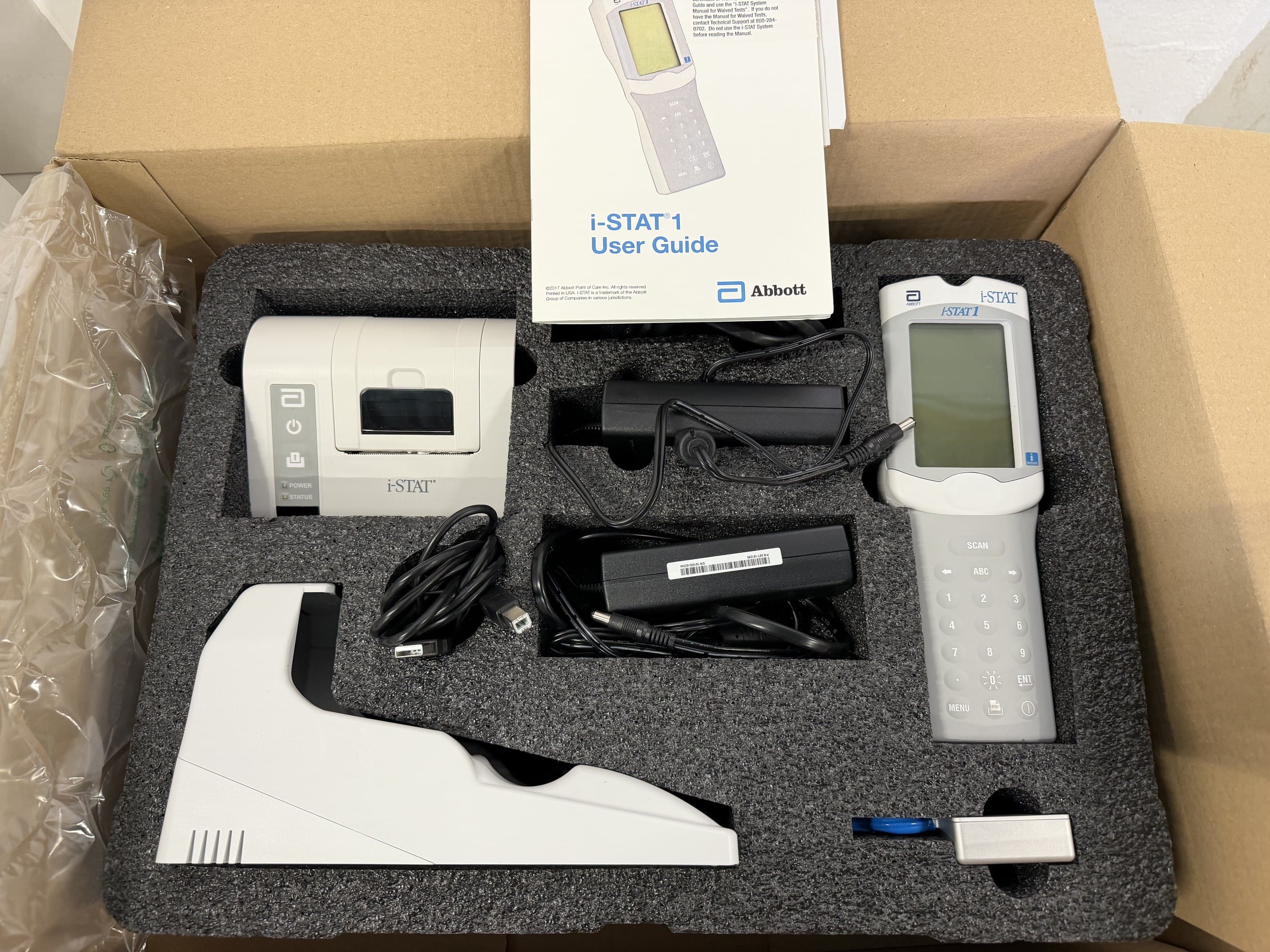 Abbott i Stat Analyzer System image 1