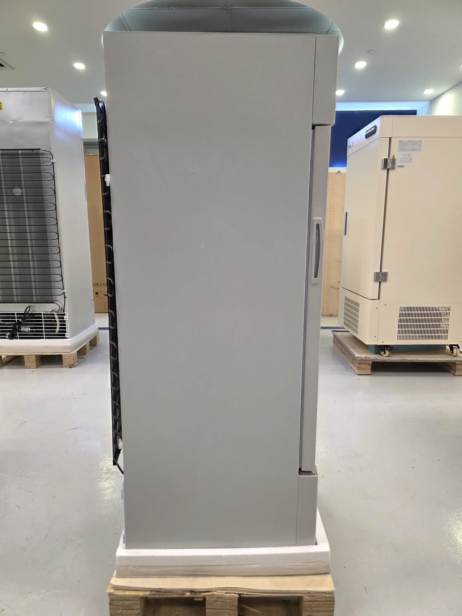 BIOBASE BPR-5V118 LAB REFRIGERATOR image 3