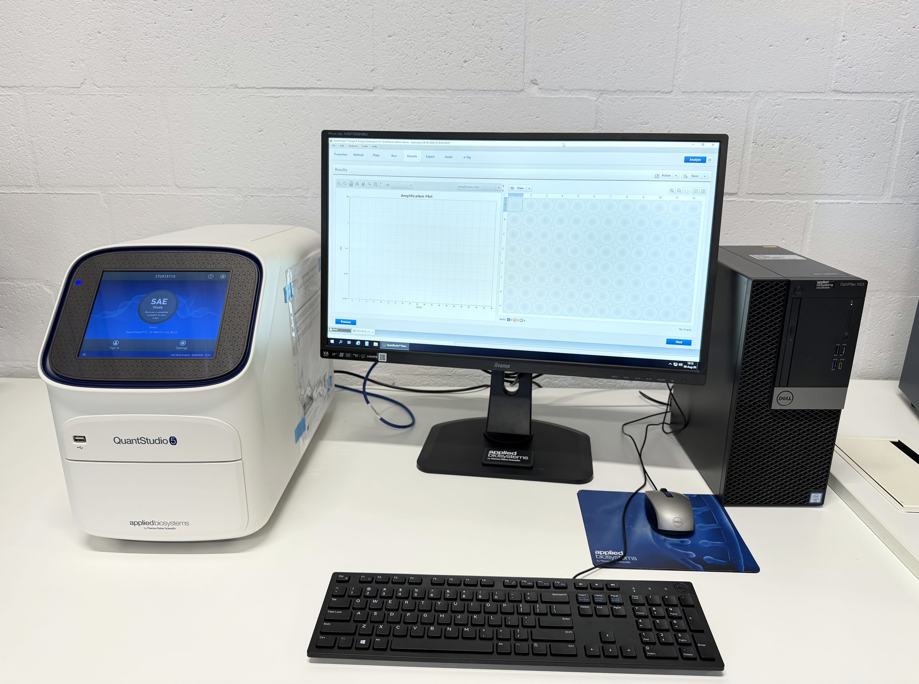 Thermo Fisher Scientific QuantStudio 5 RT-PCR image 4