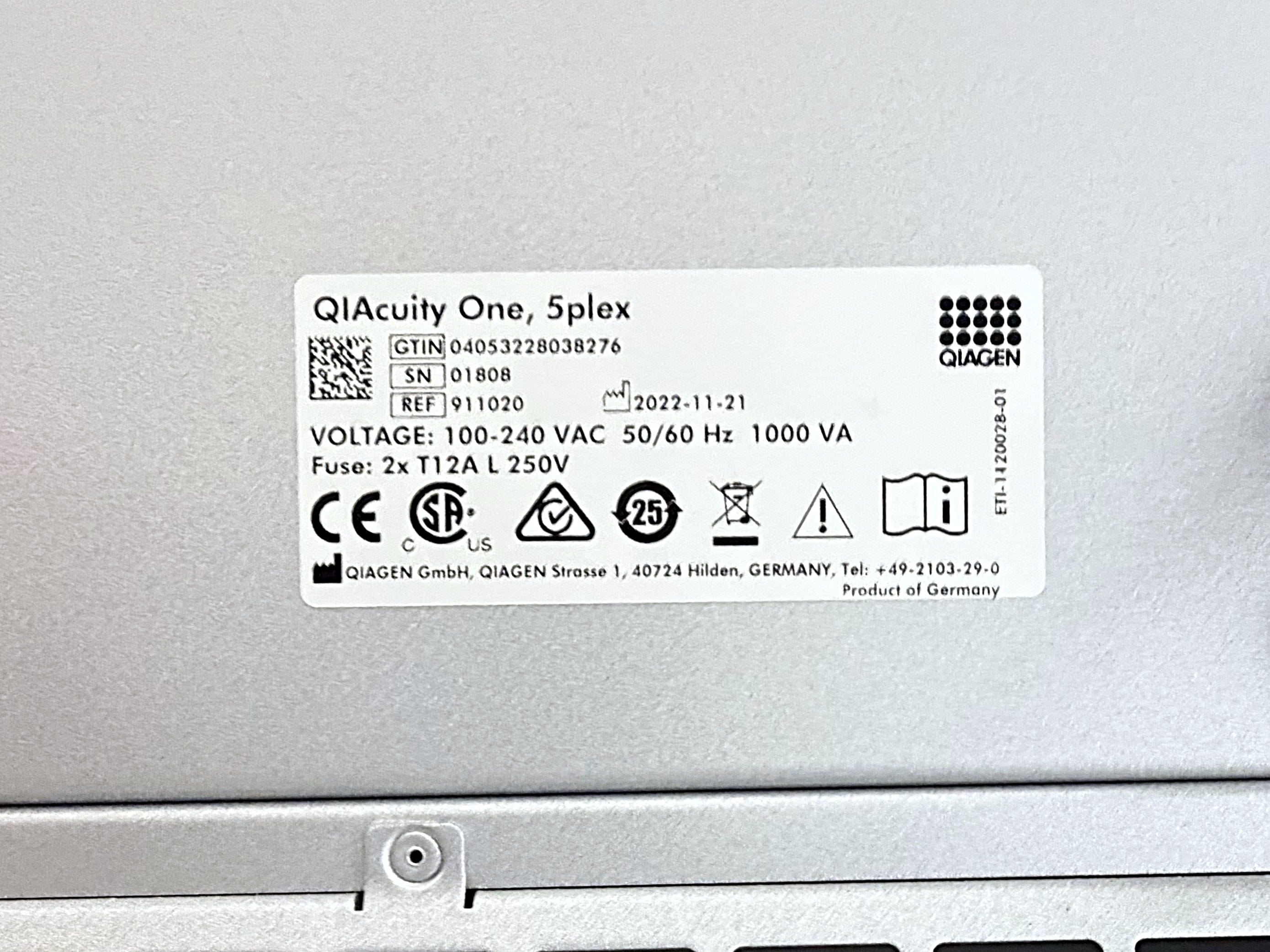 QIAGEN QIAcuity One 5plex Digital PCR System image 5